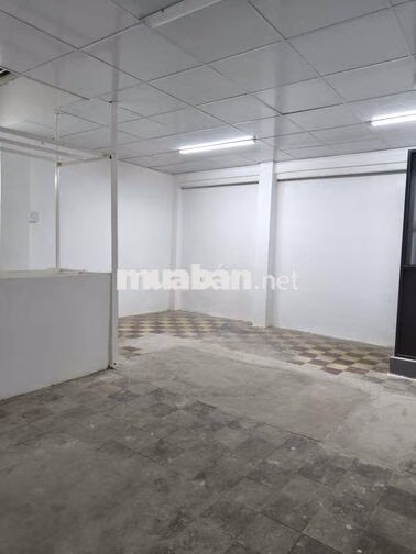 Cho thuê nhà mặt tiền Nguyễn Chí Thanh, P12,Q5- 4x20-3 tấm- 40 triệu