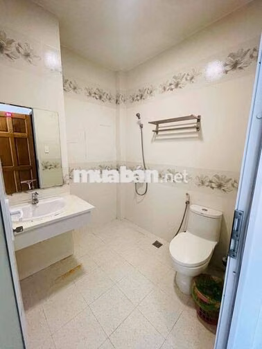 Phòng 30m2 ban công full nt ngay Thanh Đa gần ĐH Hutech, Ngoại Thương