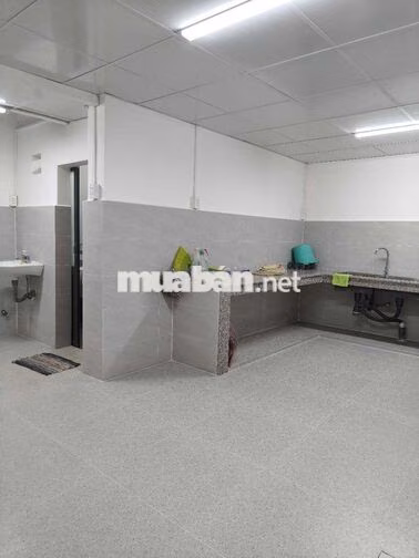 Cho thuê nhà mặt tiền Nguyễn Chí Thanh, P12,Q5- 4x20-3 tấm- 40 triệu
