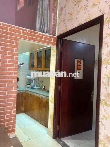 nhà 3phòng ngủ gần chợ Tân Định