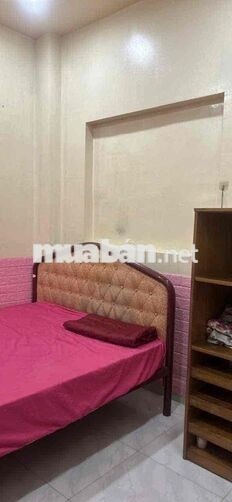nhà 3phòng ngủ gần chợ Tân Định