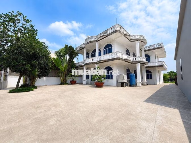 CẦN BÁN - BIỆT THỰ MẶT TIỀN TÔ KÝ - DIỆN TÍCH ĐẤT ĐẾN 2346 M2