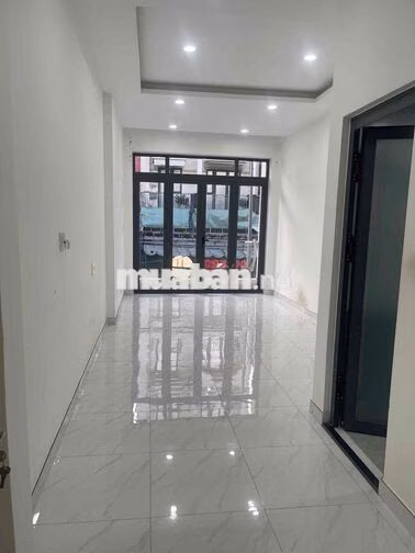 NHÀ MTKD ĐƯỜNG 8M THÔNG LÊ ĐỨC THỌ (4X20M) 6PN 7WC NỞ HẬU 23TR