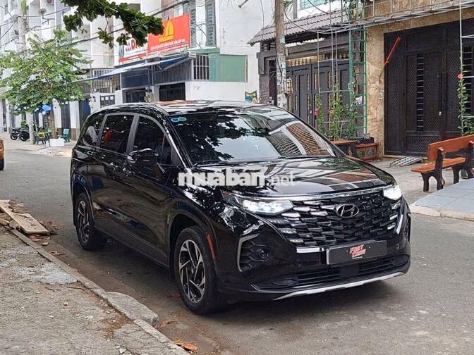 Hyundai Custin 2023 2.0T Turbo Đen 42.000 km