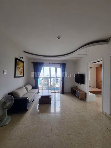 Căn 3 phòng ngủ sẵn nội thất C/c  Hoa Sen- Lạc Long Quân giá 15tr/th