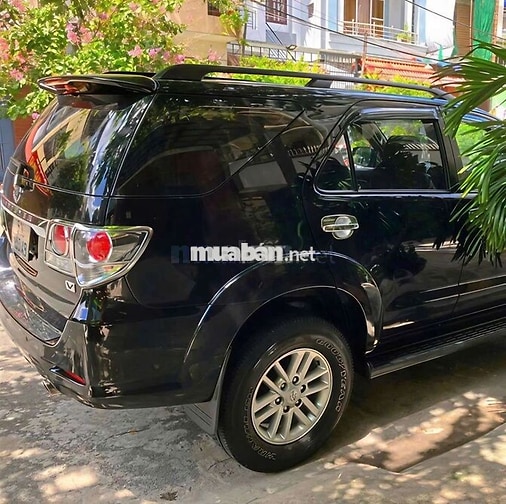 Toyota FORTUNER bản V số tự động đời cuối 2013
