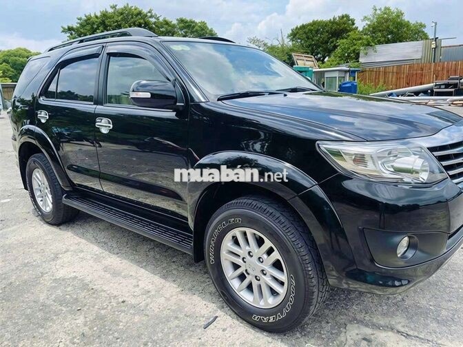 Toyota FORTUNER bản V số tự động đời cuối 2013