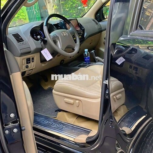 Toyota FORTUNER bản V số tự động đời cuối 2013
