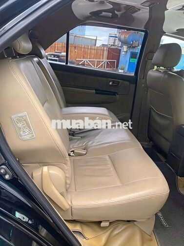 Toyota FORTUNER bản V số tự động đời cuối 2013