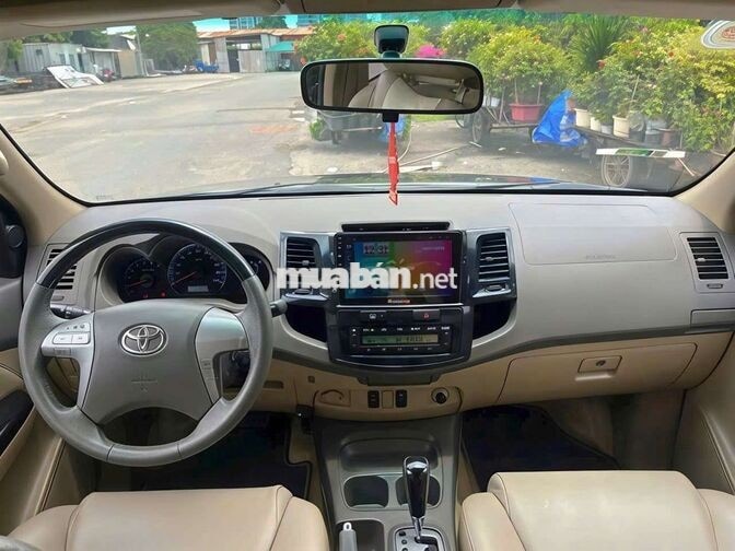 Toyota FORTUNER bản V số tự động đời cuối 2013