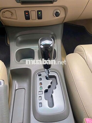 Toyota FORTUNER bản V số tự động đời cuối 2013