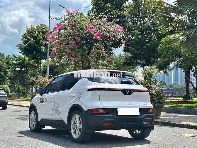 VF5 PLUS 25 - XE CÒN BHTV - FREE SẠC KGH