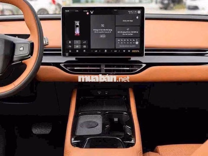 VinFast VF8 All-New SẴN XE màu đen GIAO NGAY