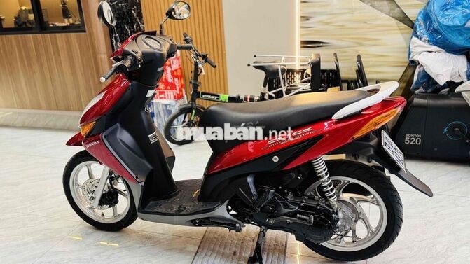 Honda Click 2011 màu Đỏ - BSTP Cavet đầy đủ