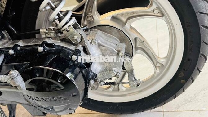 Honda Click 2011 màu Đỏ - BSTP Cavet đầy đủ