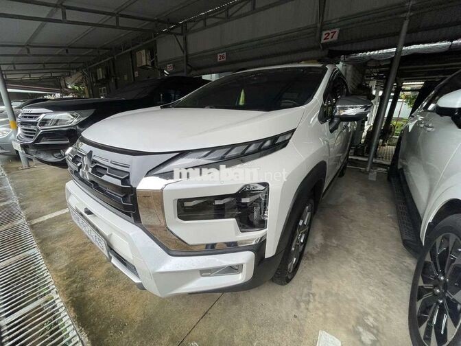 Mitsubishi Xpander Cross 2025 Trắng 15050 km