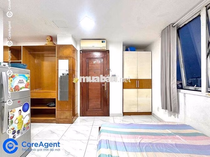 Studio cửa sổ trời - Giữa ĐH Văn Hiến và Công Thương