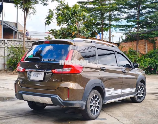 Suzuki XL7 2022 chạy kĩ hỗ trợ góp