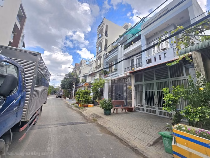 Bán nhà Hẻm 12m Nguyễn Sơn,Tân Phú.DT 4x20- ĐÚc 1 Lầu- Chỉ 9 TỶ