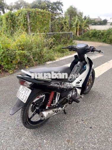 Yamaha Sirius Trắng, Đen