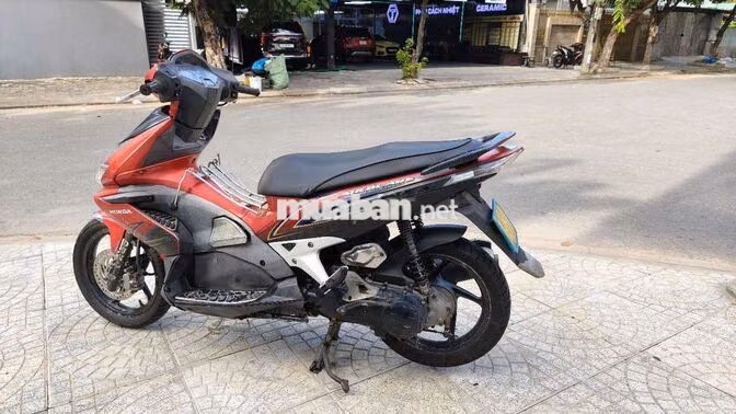 XE HÃNG HONDA AIRBLADE MÁY NGON ÊM KEO NGUYÊN CON