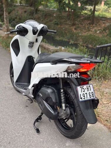 Honda SH 2018 Trắng