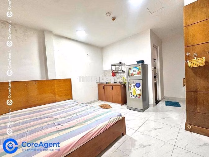Studio cửa sổ trời - Giữa ĐH Văn Hiến và Công Thương