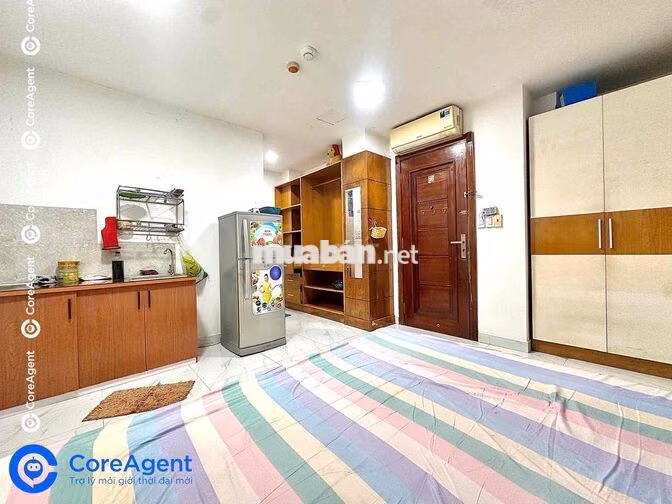 Studio cửa sổ trời - Giữa ĐH Văn Hiến và Công Thương