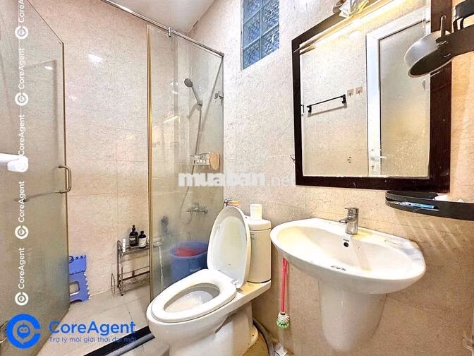 Studio cửa sổ trời - Giữa ĐH Văn Hiến và Công Thương