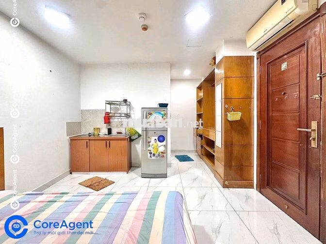 Studio cửa sổ trời - Giữa ĐH Văn Hiến và Công Thương