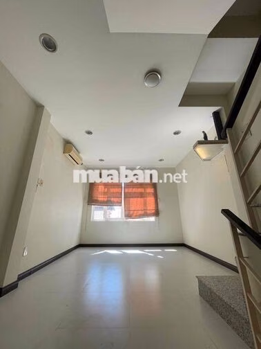 🏡 CHO THUÊ NHÀ NGUYÊN CĂN – 304A HAI BÀ TRƯNG, TÂN ĐỊNH, QUẬN 1