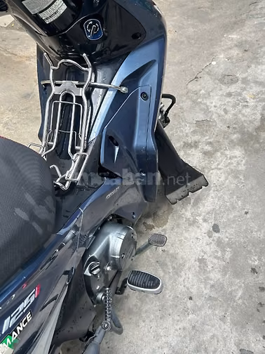 XE honda Future mua tháng 9/2022 màu xanh biển.