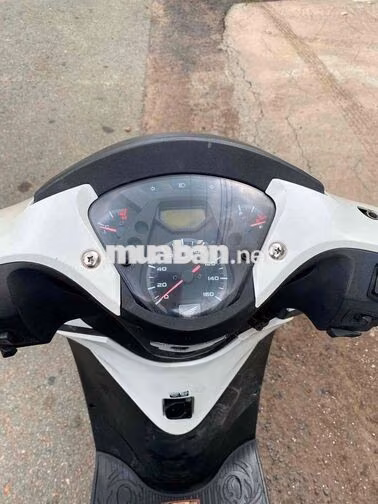 Honda SH 150cc lên Full Ý màu Trắng Zin êm