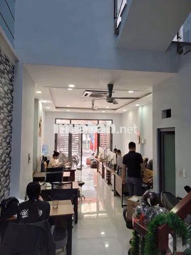 🧣Cho thuê nhà 1trệt 3lầu 5pn 5wc 1bếp viêu đẹp
