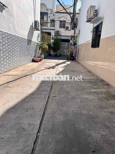 Chính chủ bán căn nhà 3 m 12 m ba lầu