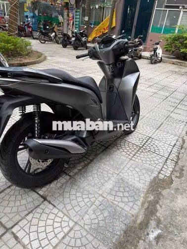 Honda SH 160i ABS 2026 Xám titan 900km