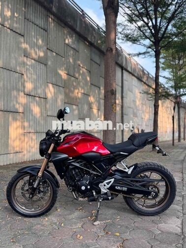 Honda CB300R Đỏ Xe pkl Neo xe lướt mới như thùng