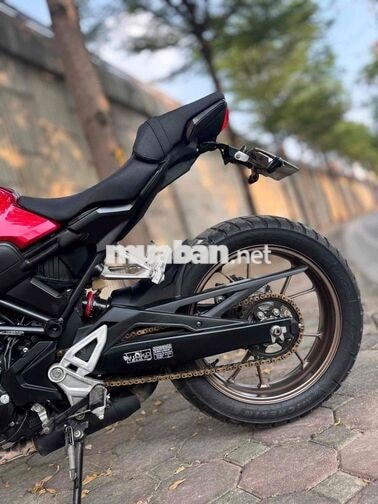 Honda CB300R Đỏ Xe pkl Neo xe lướt mới như thùng