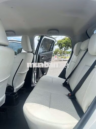 Suzuki Swift 2025 1.2CVT Hybrid Trắng 7.000km