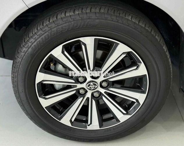 Toyota Veloz Cross 2023 Bạc 59.000km