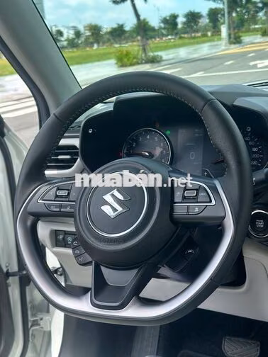 Suzuki Swift 2025 1.2CVT Hybrid Trắng 7.000km