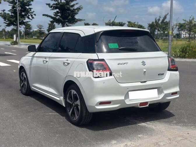Suzuki Swift 2025 1.2CVT Hybrid Trắng 7.000km