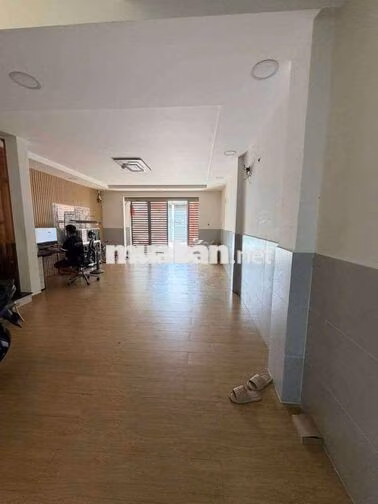 Nhà 1 trệt 2 lầu đường số 10 bình hưng hoà A bình tân 