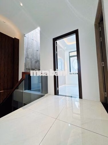 Nhà nở hậu quận 6 Phạm Văn Chí - 4x11m sổ hồng 2025 - Nhà đẹp mới 99%