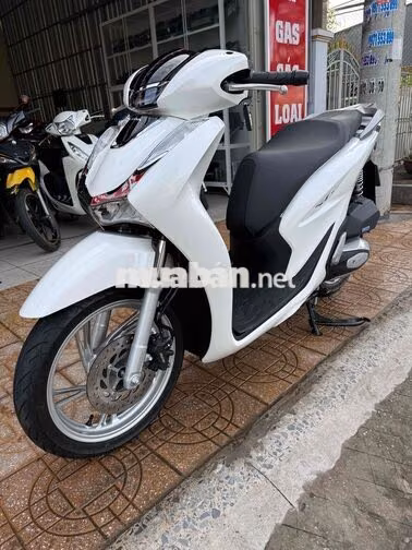 Honda SH 125 CBS 2024 Trắng 2000 km