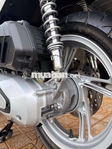 Honda SH 125 CBS 2024 Trắng 2000 km