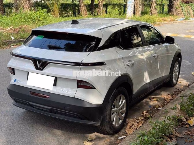 Vinfast VF6 Eco 2025 Trắng 22.000km