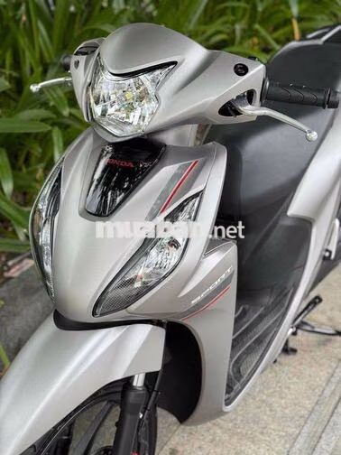 Vision 2026 Đặc Biệt Bánh Lớn Bạc Đen 600km