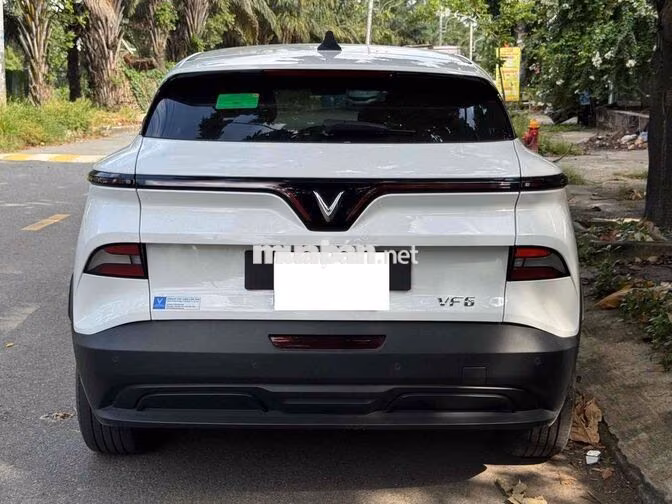 Vinfast VF6 Eco 2025 Trắng 22.000km