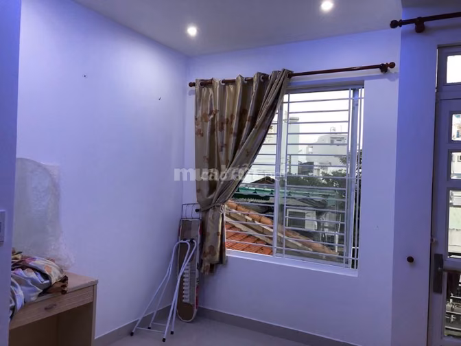 Cho thuê nhà mới đẹp Hẻm Xe 8m - Đường Nguyễn Đình Chiểu, P.5, Q.3